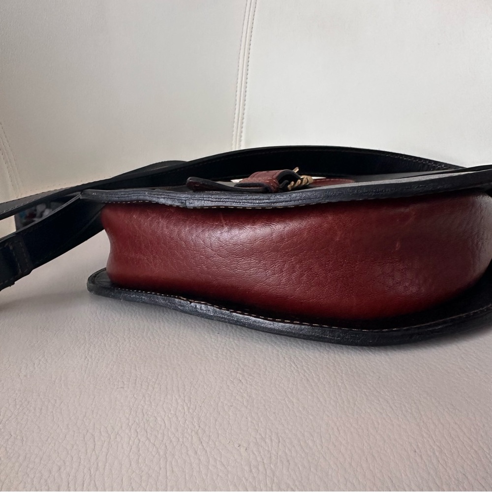 Genuine Leather AXIS Western Style Classic cross body bag - Picture 8 of 16